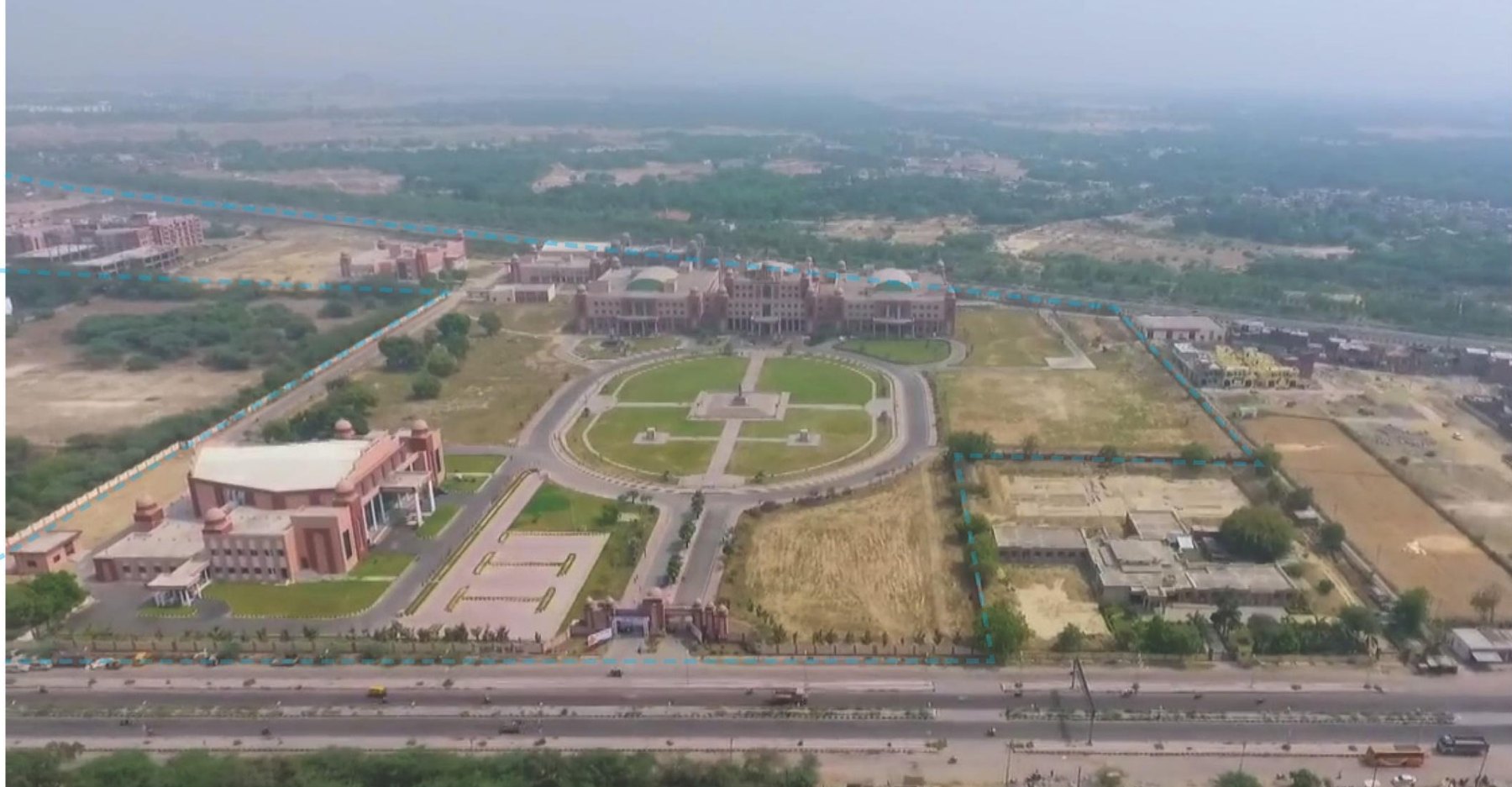 As built: the academic complex, the central lawn and the Auditorium from the air
